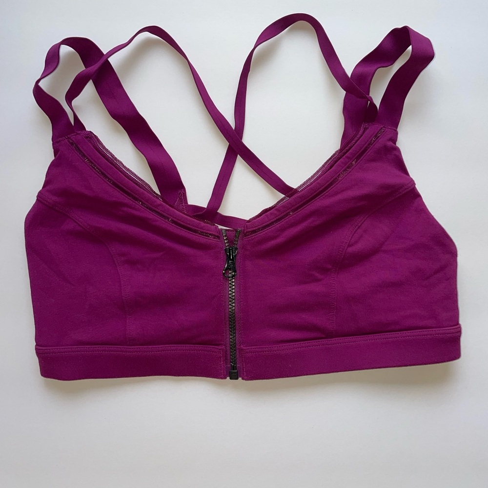 Lululemon Sports Bra, size 6, Regal Plum color